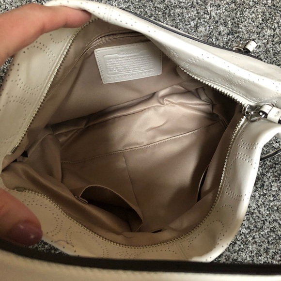 Coach signature c hobo cream bag - Picture 7 of 8